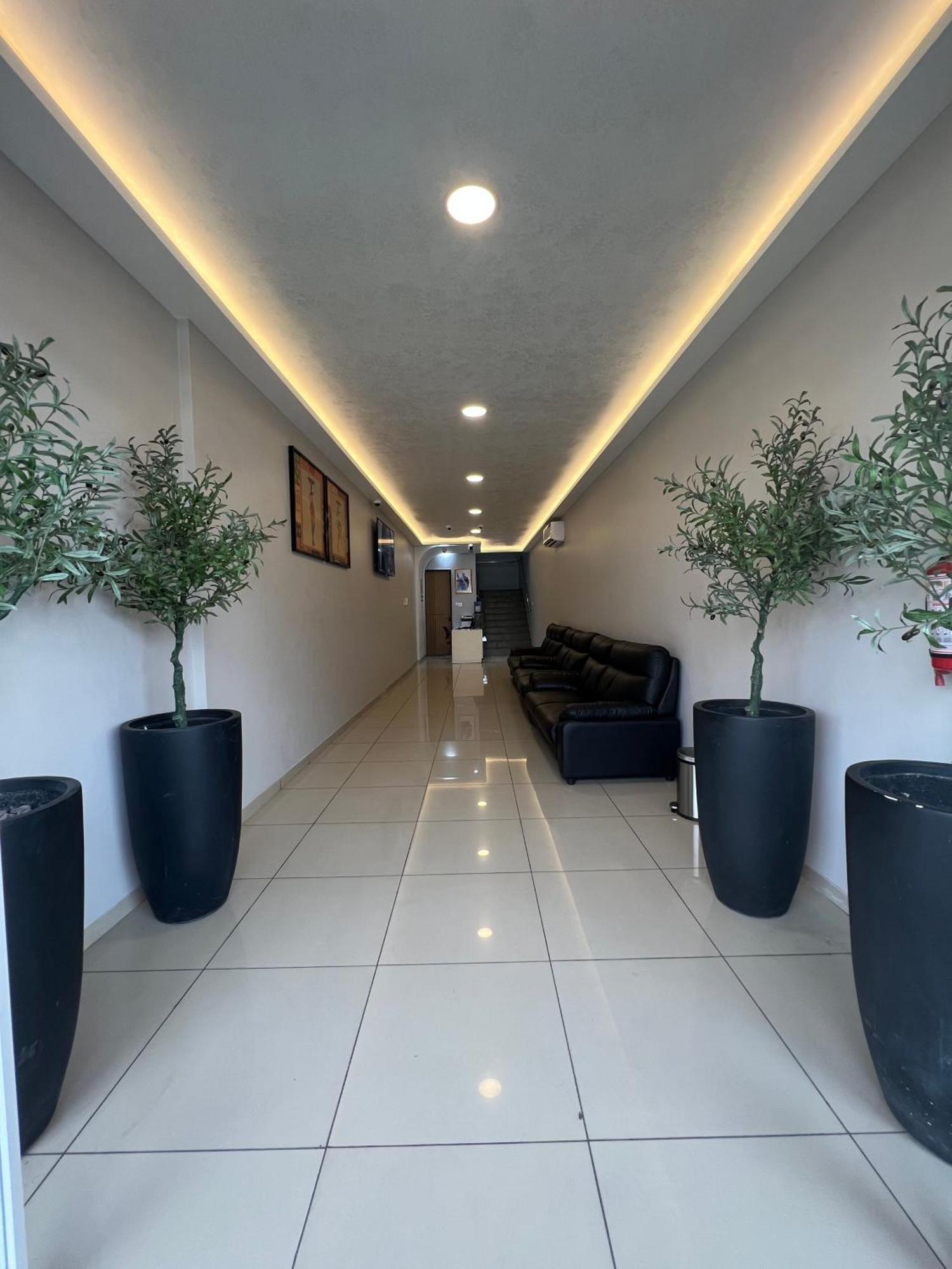 Ixoras Hotel Victoire كينشاسا المظهر الخارجي الصورة