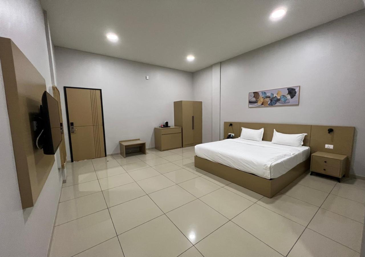 Ixoras Hotel Victoire كينشاسا المظهر الخارجي الصورة