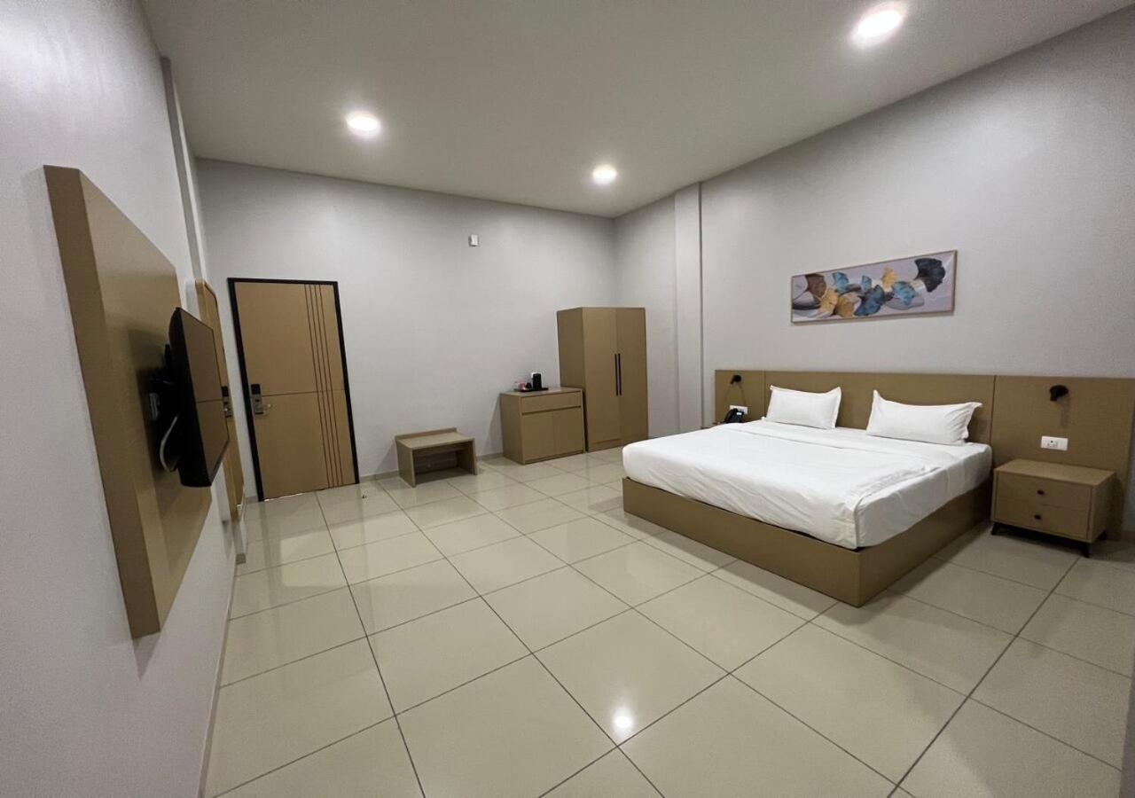 Ixoras Hotel Victoire كينشاسا المظهر الخارجي الصورة